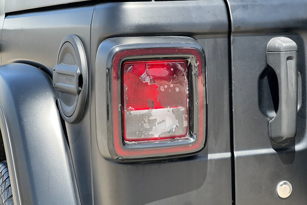 Thumbnail: 2019 Jeep Wrangler - 36