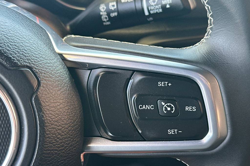 Thumbnail: 2019 Jeep Wrangler - 32