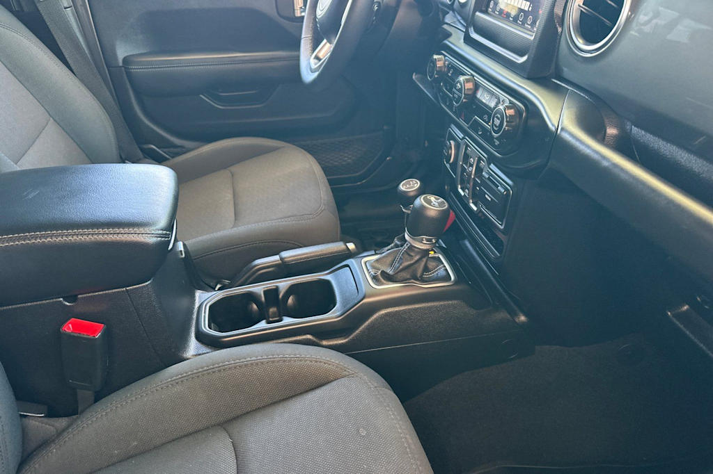Thumbnail: 2019 Jeep Wrangler - 10