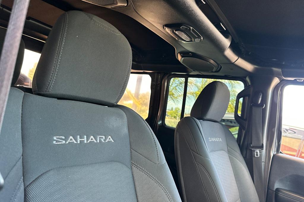 Thumbnail: 2019 Jeep Wrangler - 11