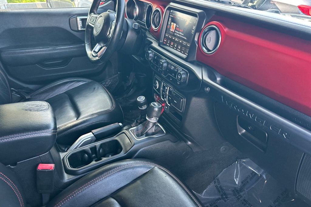 Thumbnail: 2019 Jeep Wrangler - 13