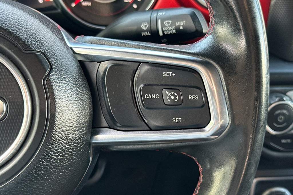 Thumbnail: 2019 Jeep Wrangler - 32