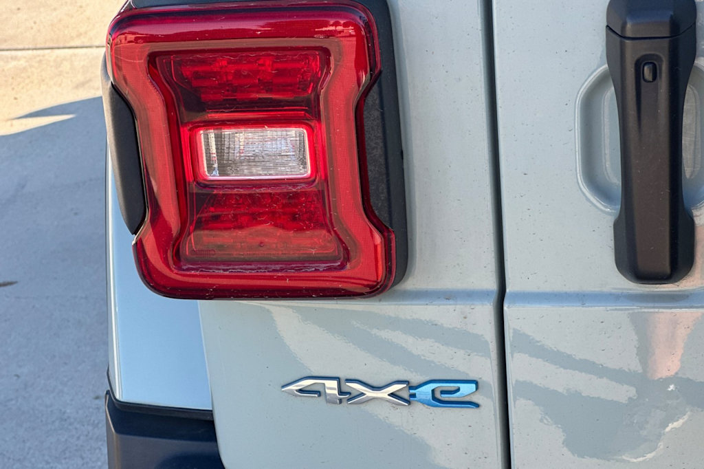 Thumbnail: 2023 Jeep Wrangler - 22