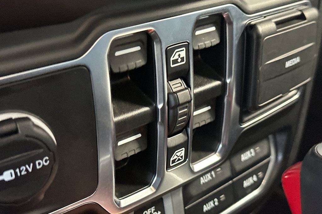 Thumbnail: 2023 Jeep Wrangler - 23