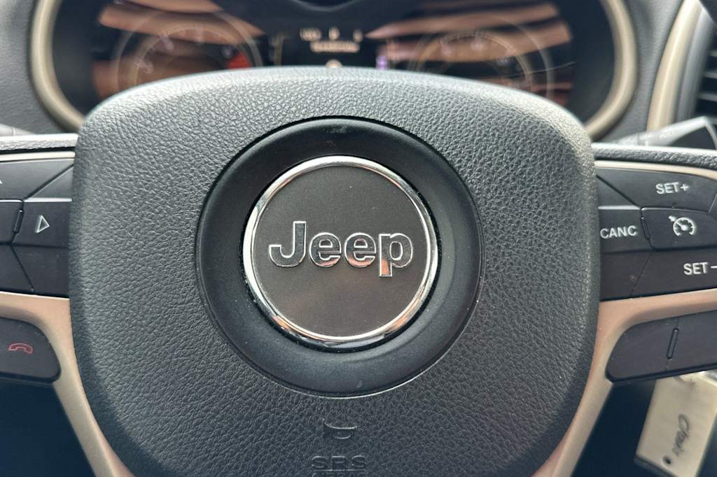 Thumbnail: 2016 Jeep Cherokee - 29