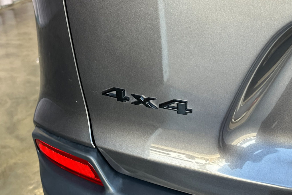 Thumbnail: 2019 Jeep Cherokee - 7