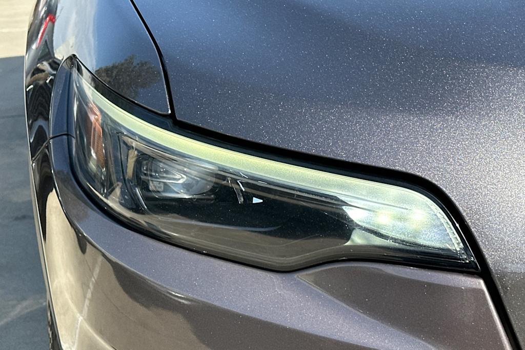 Thumbnail: 2019 Jeep Cherokee - 34
