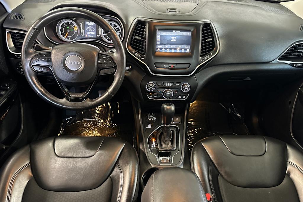 Thumbnail: 2019 Jeep Cherokee - 2
