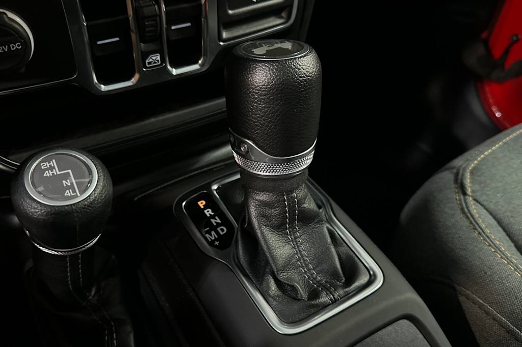 Thumbnail: 2024 Jeep Wrangler - 15