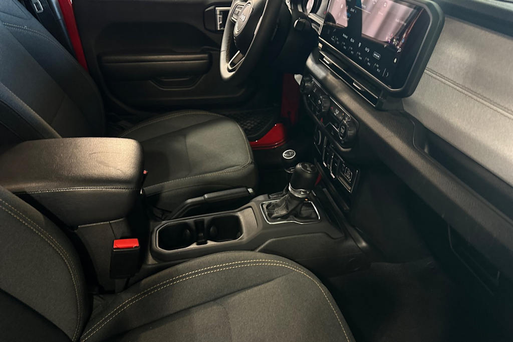 Thumbnail: 2024 Jeep Wrangler - 11