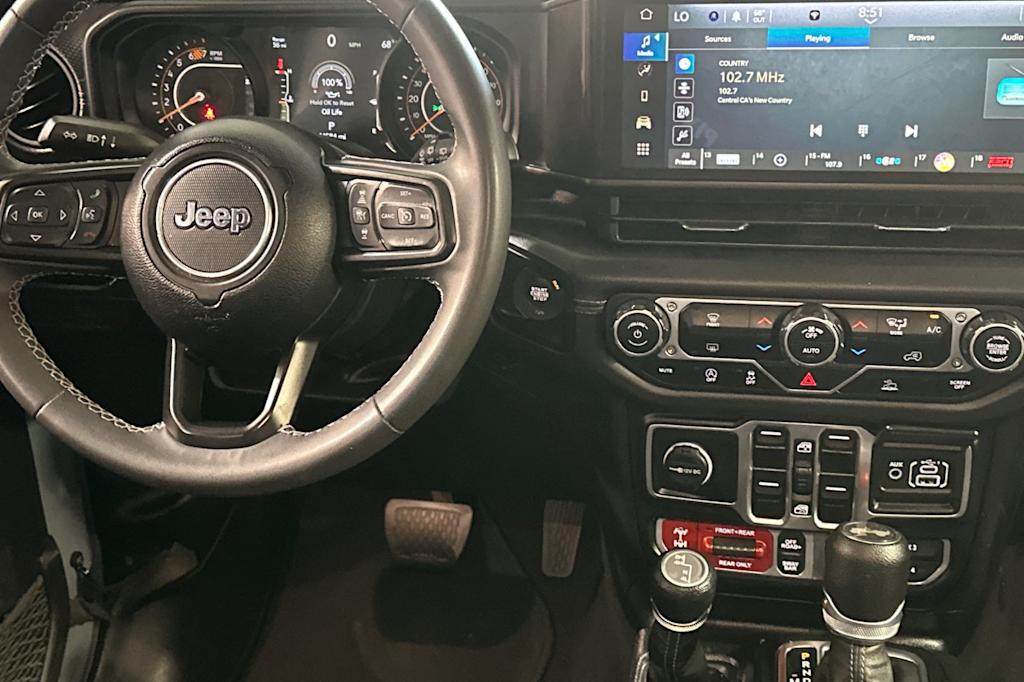 Thumbnail: 2025 Jeep Wrangler - 9