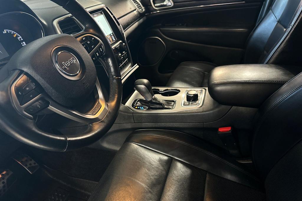 Thumbnail: 2018 Jeep Grand Cherokee - 9