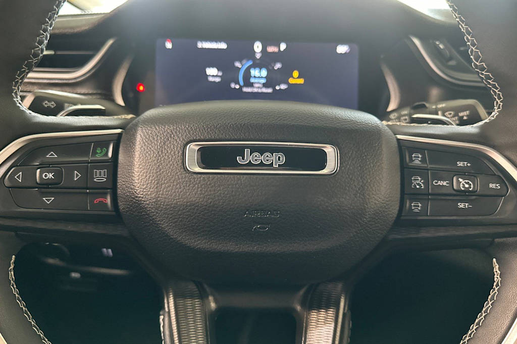 Thumbnail: 2024 Jeep Grand Cherokee L - 31