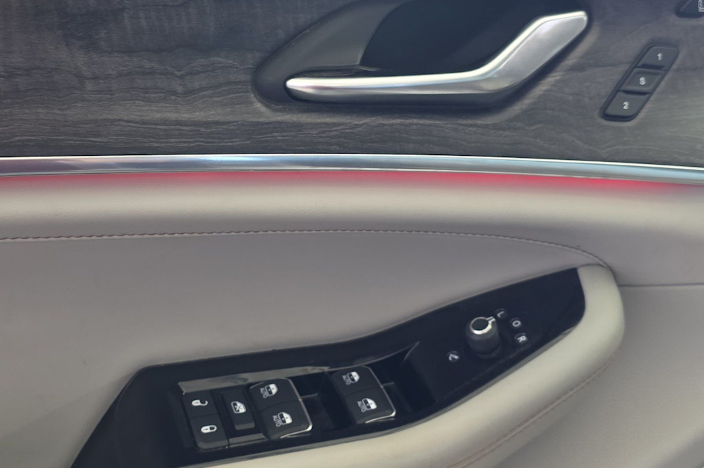 Thumbnail: 2021 Jeep Grand Cherokee L - 21