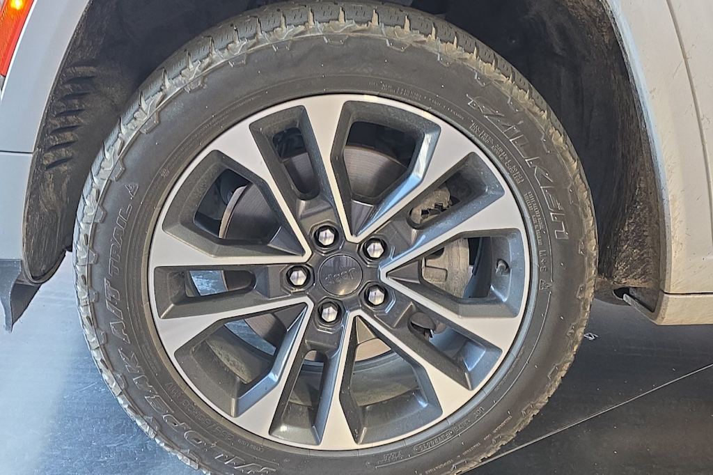 Thumbnail: 2021 Jeep Grand Cherokee L - 8