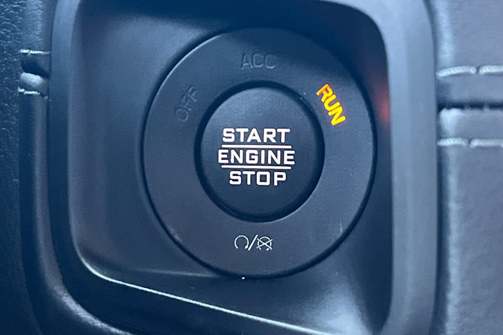 Thumbnail: 2025 Jeep Wrangler - 30