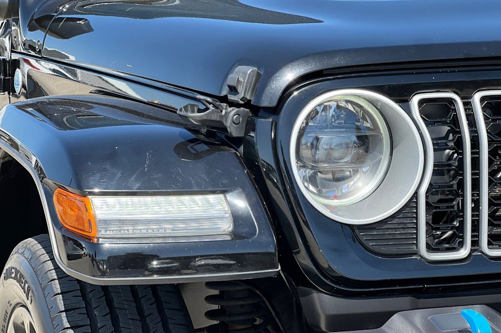 Thumbnail: 2024 Jeep Wrangler - 35