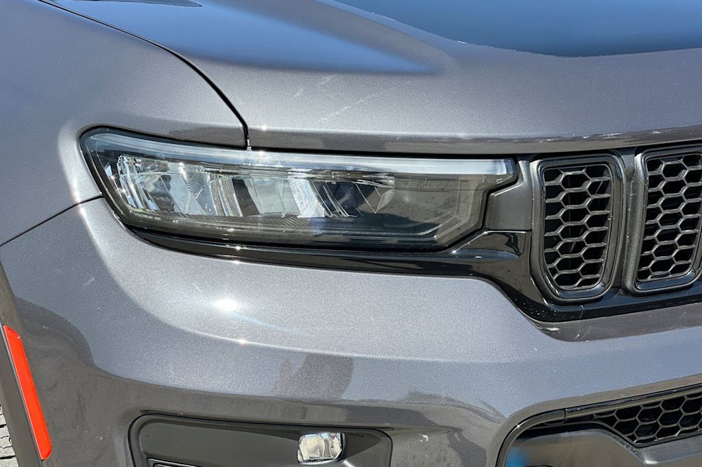 Thumbnail: 2023 Jeep Grand Cherokee - 37
