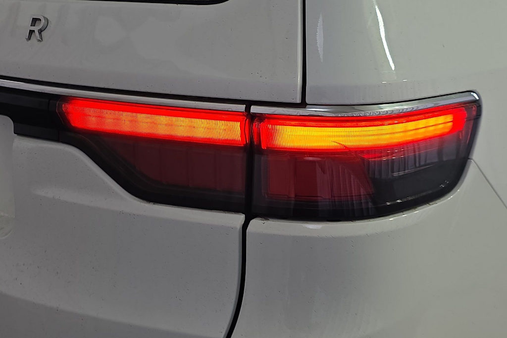 Thumbnail: 2024 Jeep Wagoneer - 19
