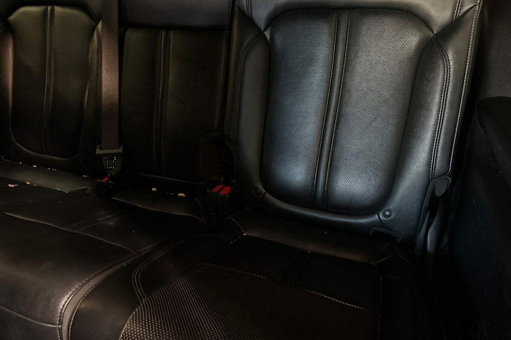 Thumbnail: 2022 Jeep Wagoneer - 22