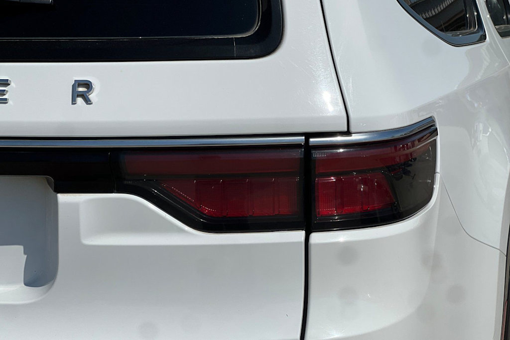 Thumbnail: 2022 Jeep Wagoneer - 36