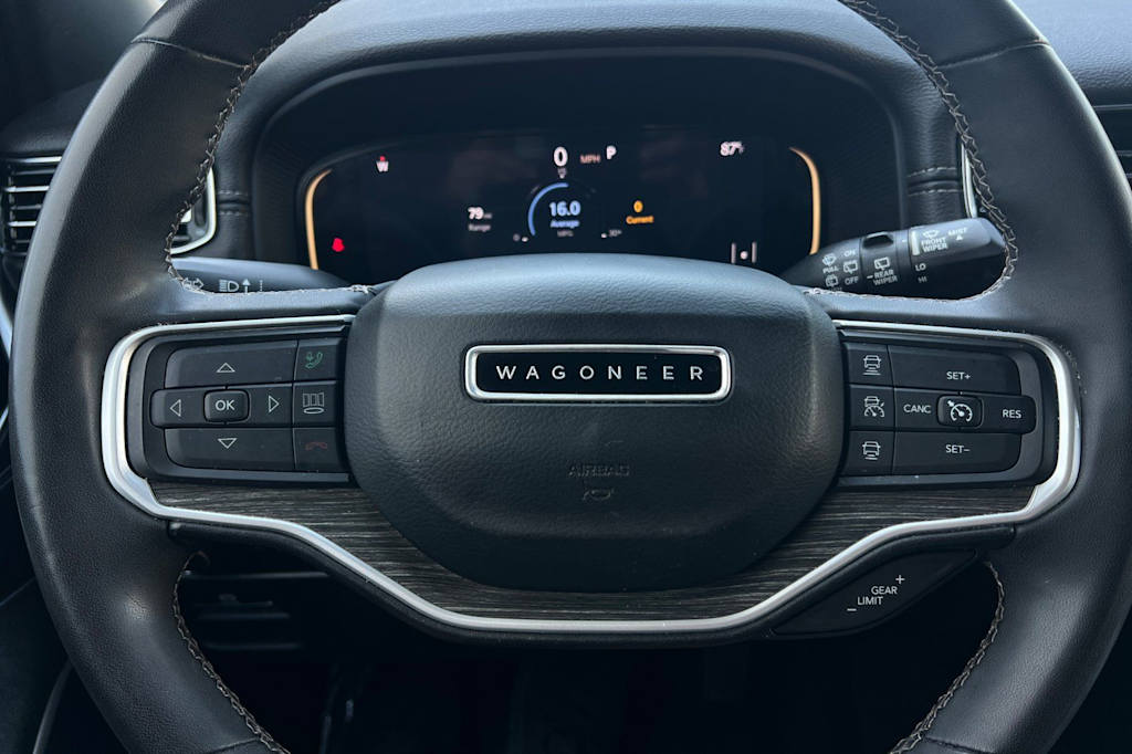 Thumbnail: 2022 Jeep Wagoneer - 30
