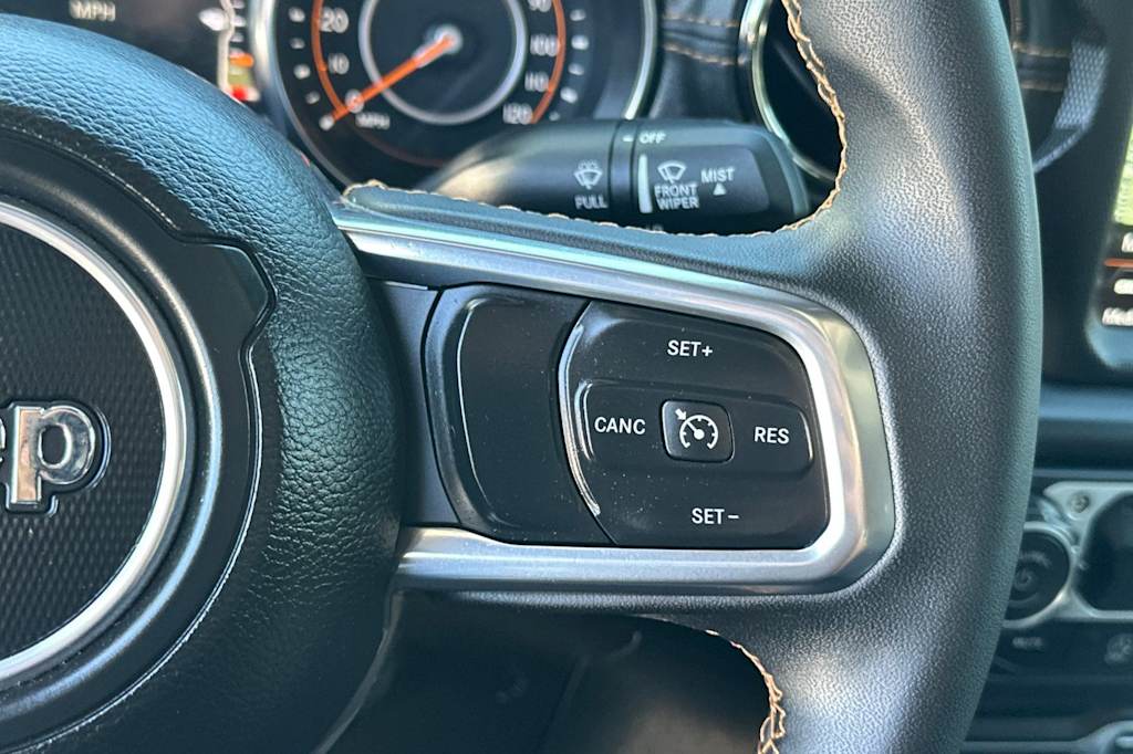 Thumbnail: 2023 Jeep Gladiator - 29