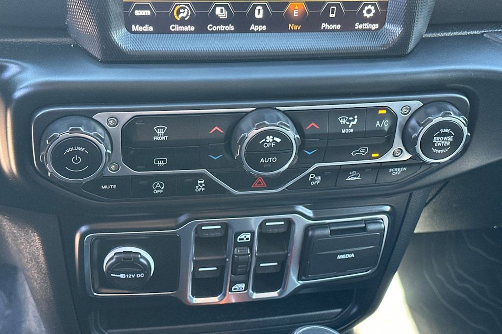 Thumbnail: 2023 Jeep Gladiator - 26