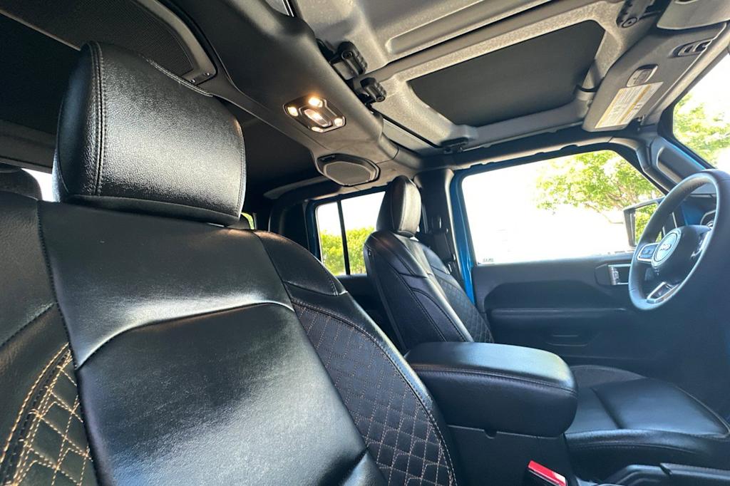 Thumbnail: 2023 Jeep Gladiator - 11