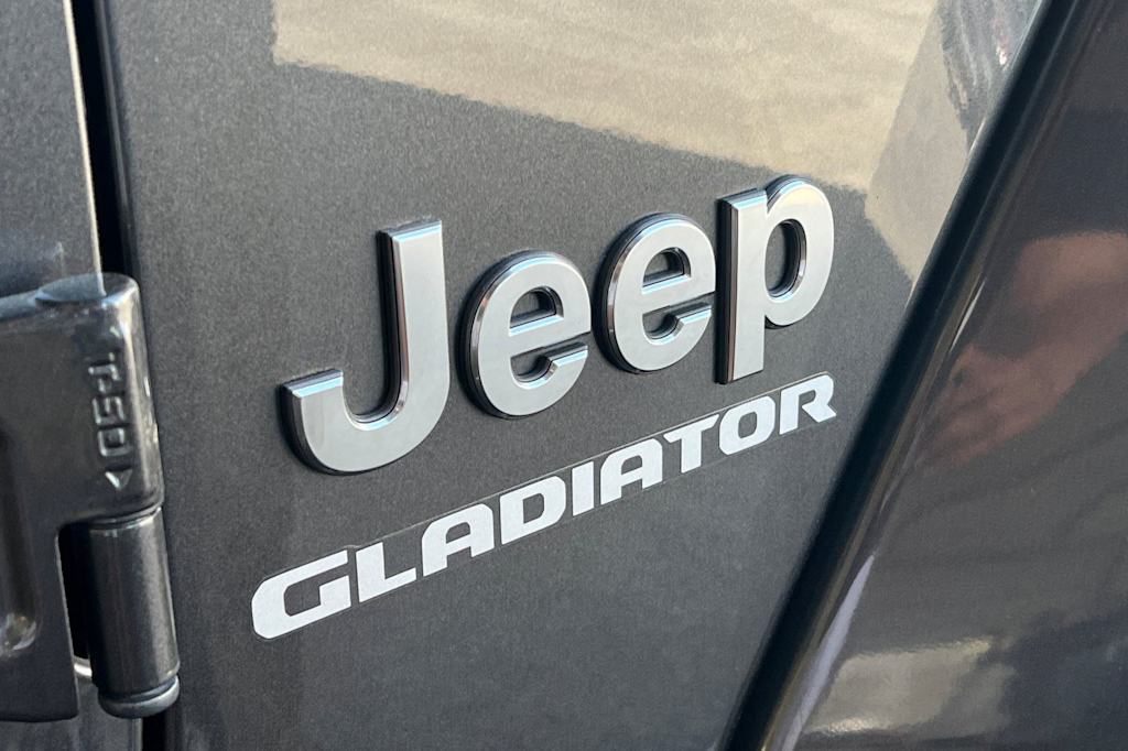 Thumbnail: 2022 Jeep Gladiator - 7