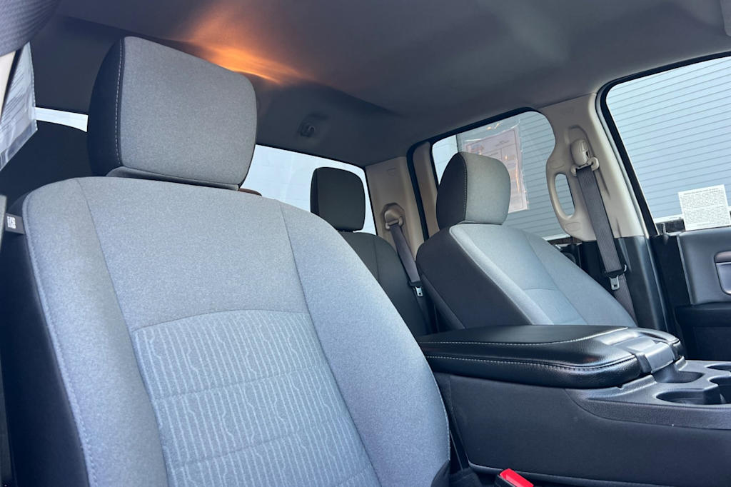 Thumbnail: 2024 RAM 1500 - 10