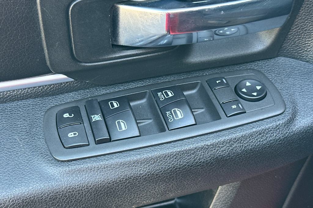 Thumbnail: 2022 RAM 1500 - 23