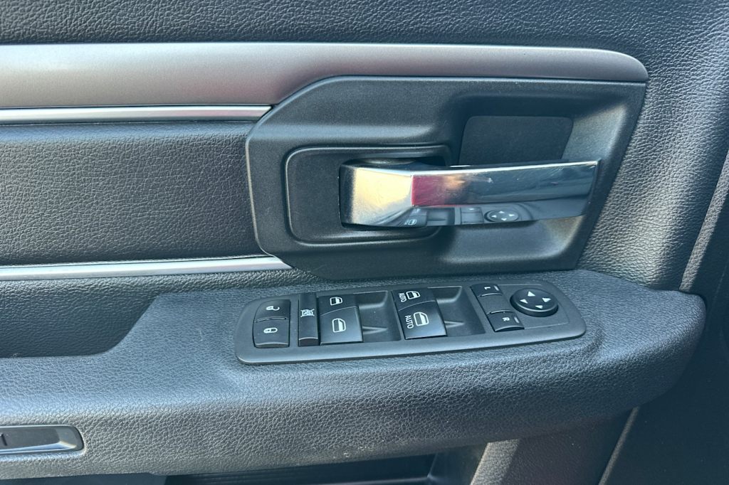 Thumbnail: 2022 RAM 1500 - 22