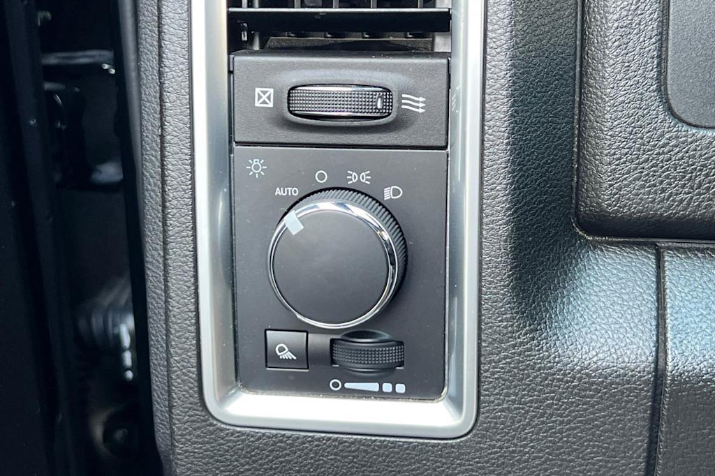 Thumbnail: 2022 RAM 1500 - 33