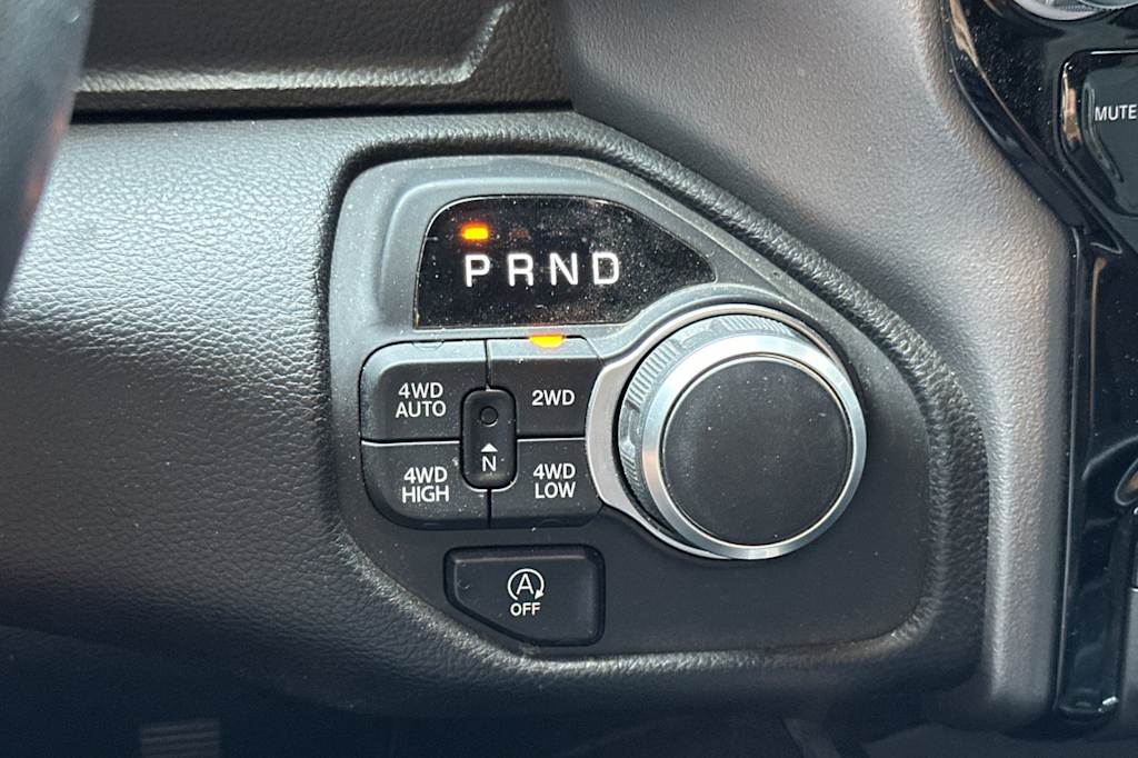 Thumbnail: 2025 RAM 1500 - 25