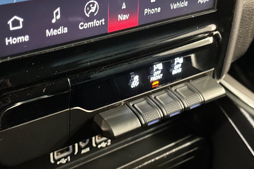 Thumbnail: 2025 RAM 1500 - 28