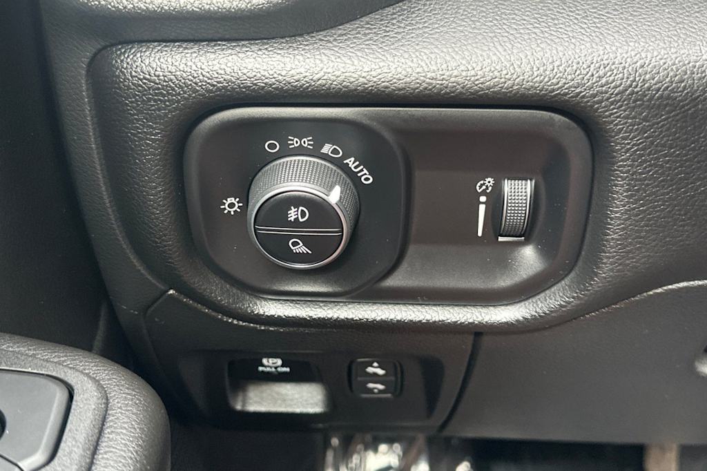 Thumbnail: 2026 RAM 1500 - 31