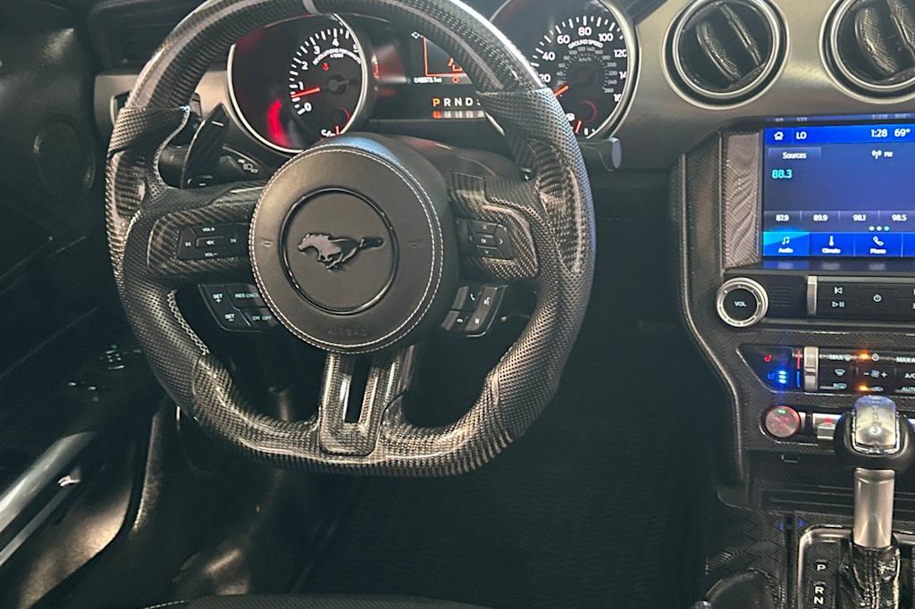 Thumbnail: 2022 Ford Mustang - 9