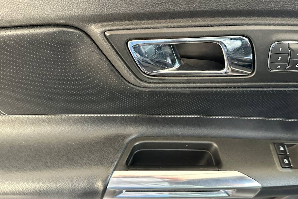 Thumbnail: 2016 Ford Mustang - 23