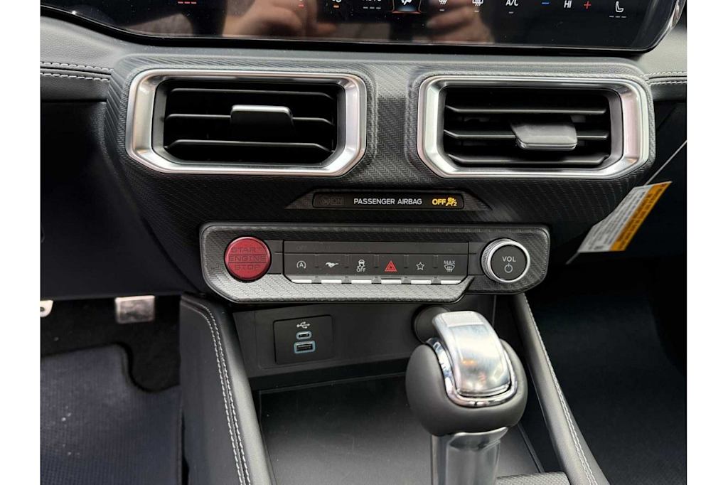 Thumbnail: 2025 Ford Mustang - 19