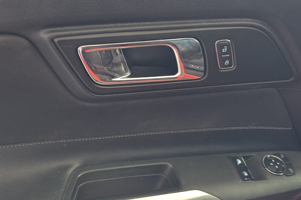 Thumbnail: 2016 Ford Mustang - 20