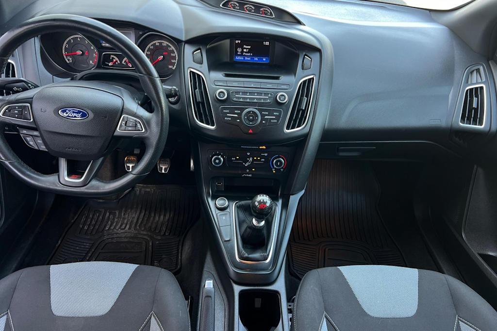 Thumbnail: 2017 Ford Focus - 2