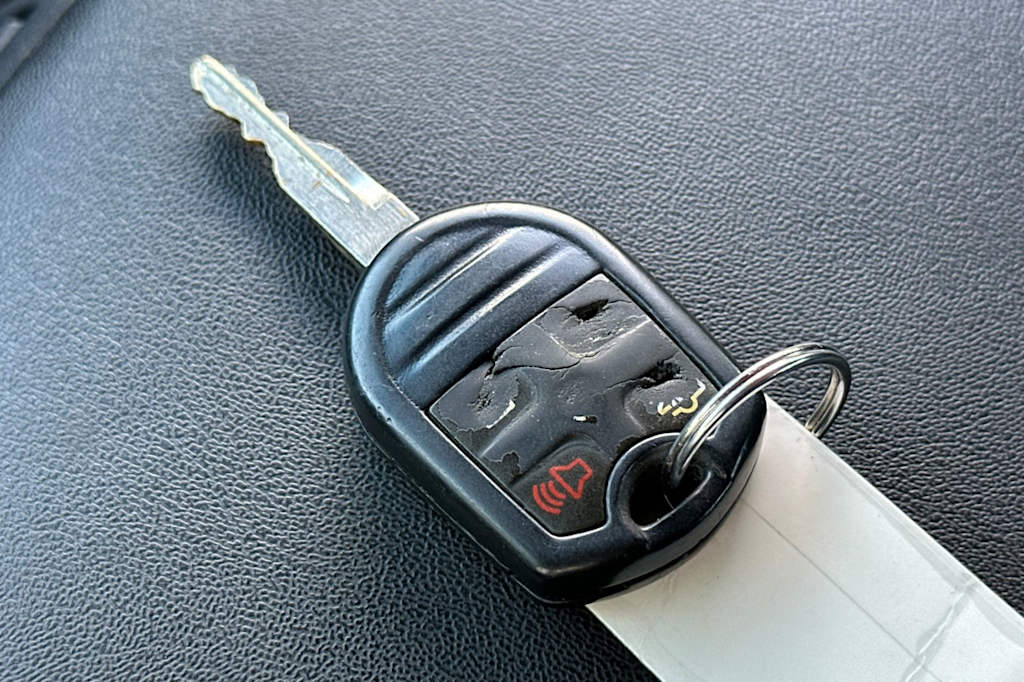 Thumbnail: 2014 Ford Taurus - 16