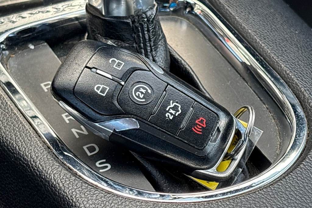Thumbnail: 2016 Ford Mustang - 28