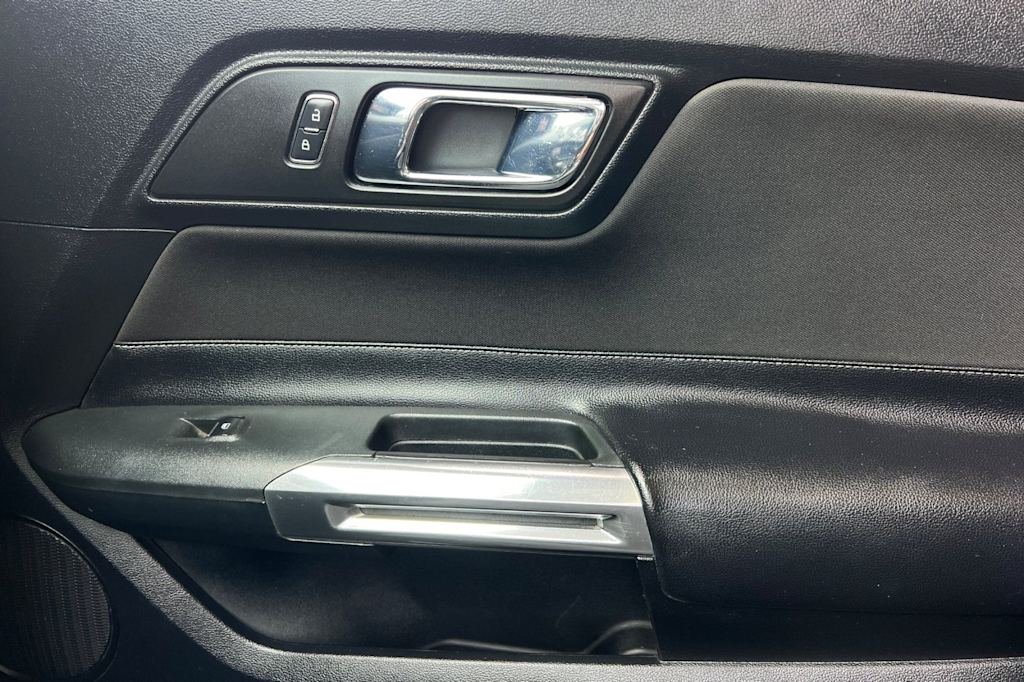 Thumbnail: 2016 Ford Mustang - 25