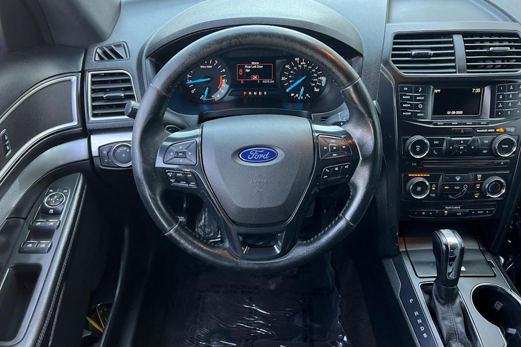 Thumbnail: 2017 Ford Explorer - 12