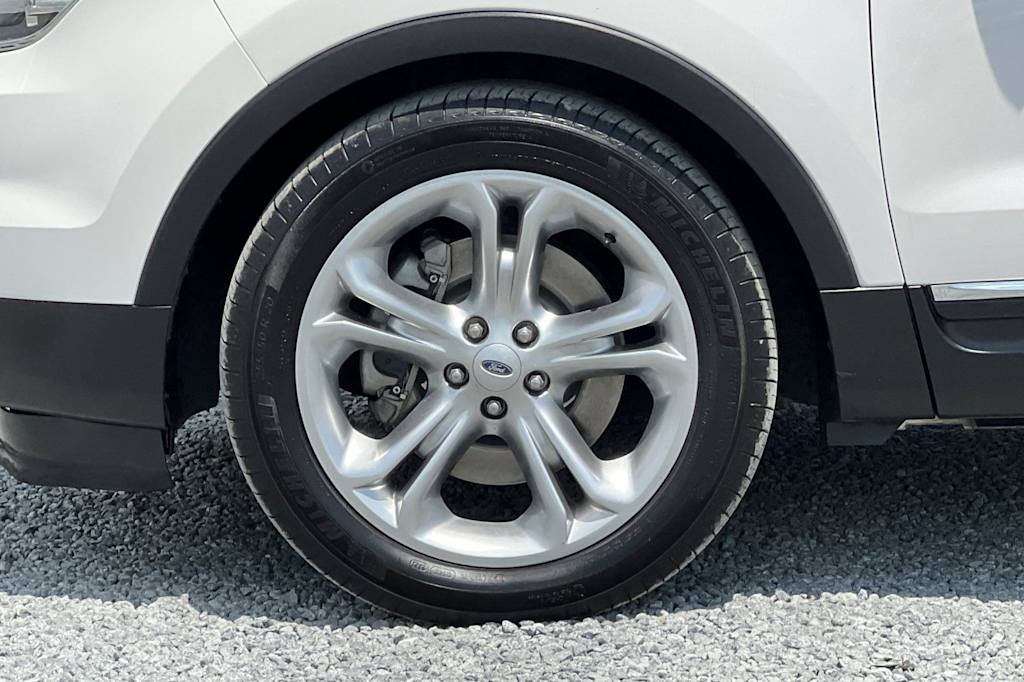 Thumbnail: 2014 Ford Explorer - 8