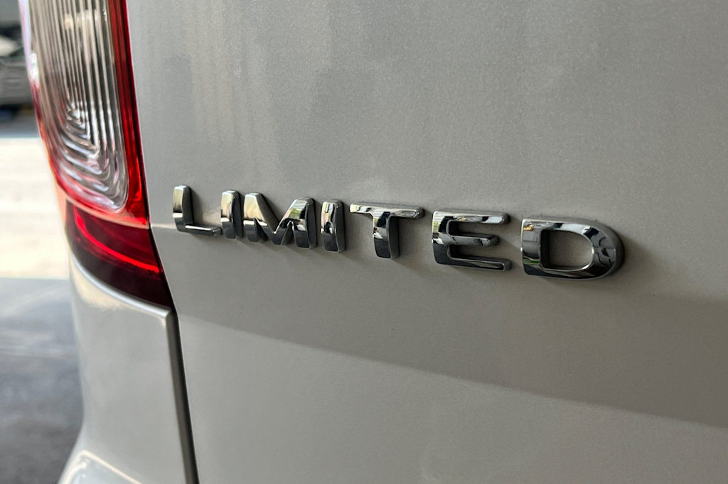 Thumbnail: 2014 Ford Explorer - 7
