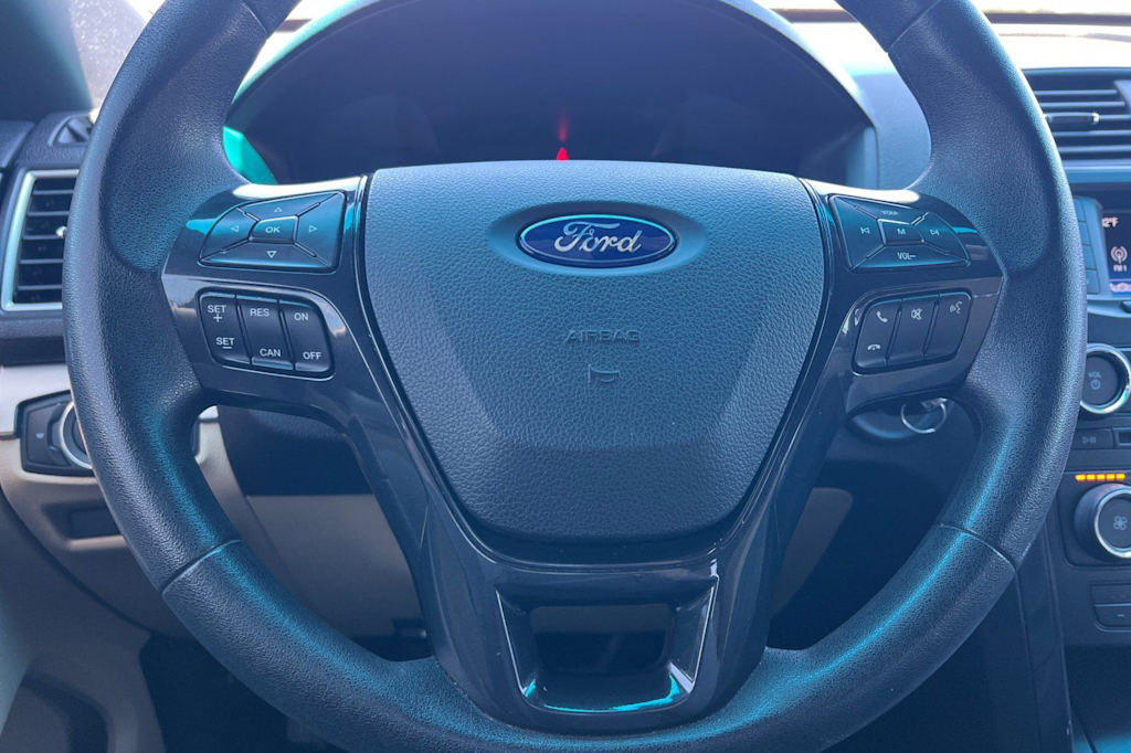 Thumbnail: 2016 Ford Explorer - 27