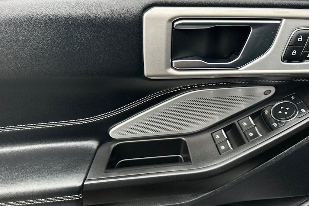 Thumbnail: 2020 Ford Explorer - 20